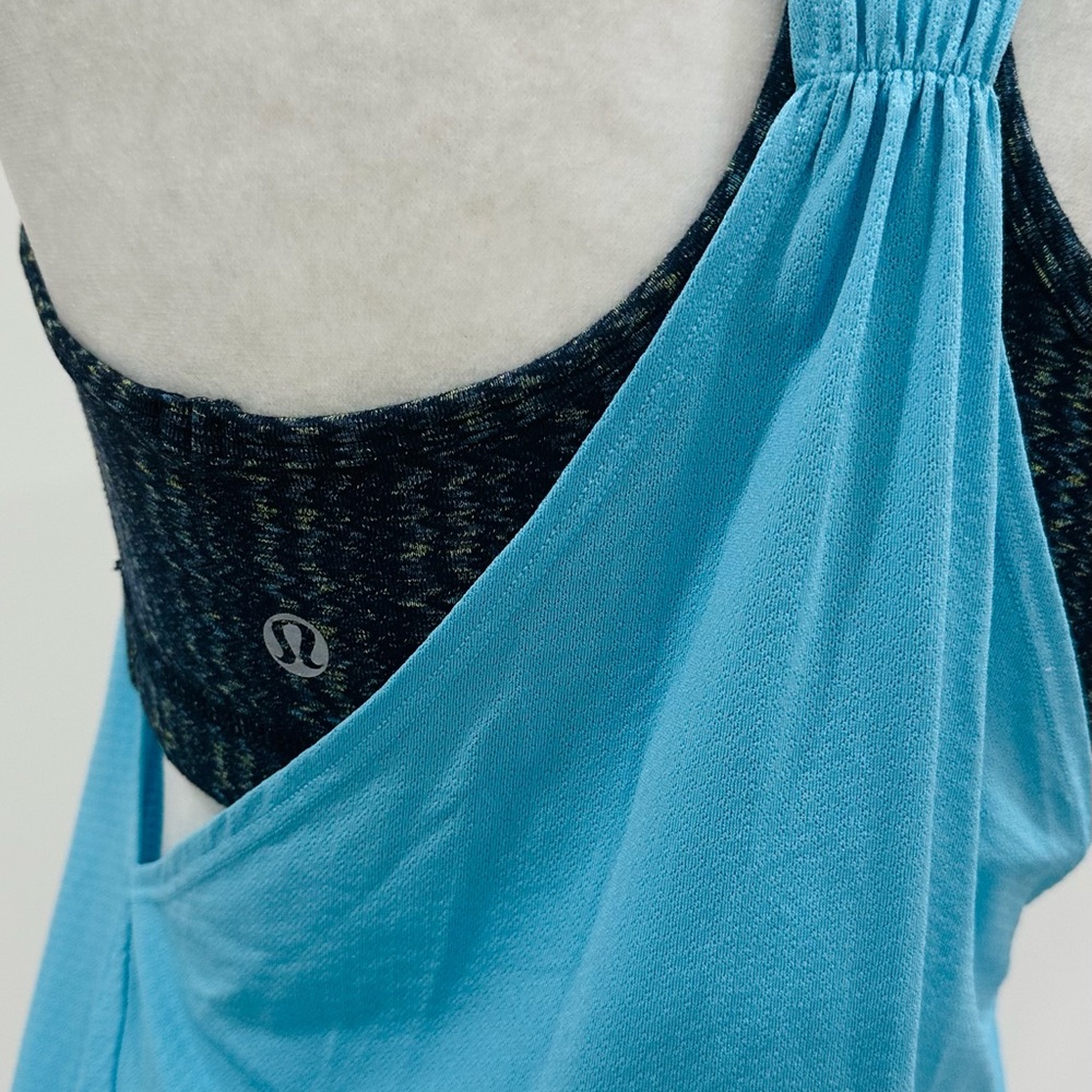 Lululemon No Limits Tank‎ Size 6 Blue & Navy Gathered Back Two Layer Tank Top - Picture 6 of 9